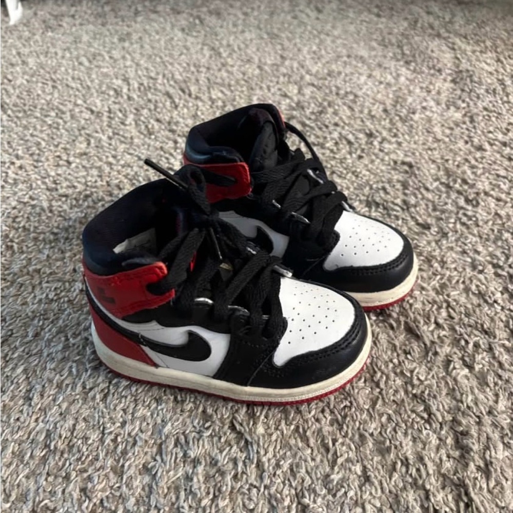 Jordan 1 Kids Black, Red, and White Sneakers